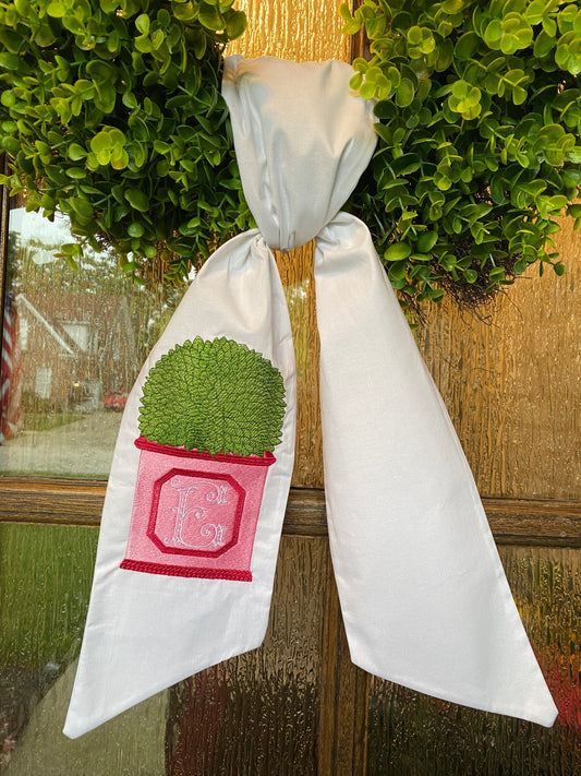 Large Boxwood in Planter Sash
