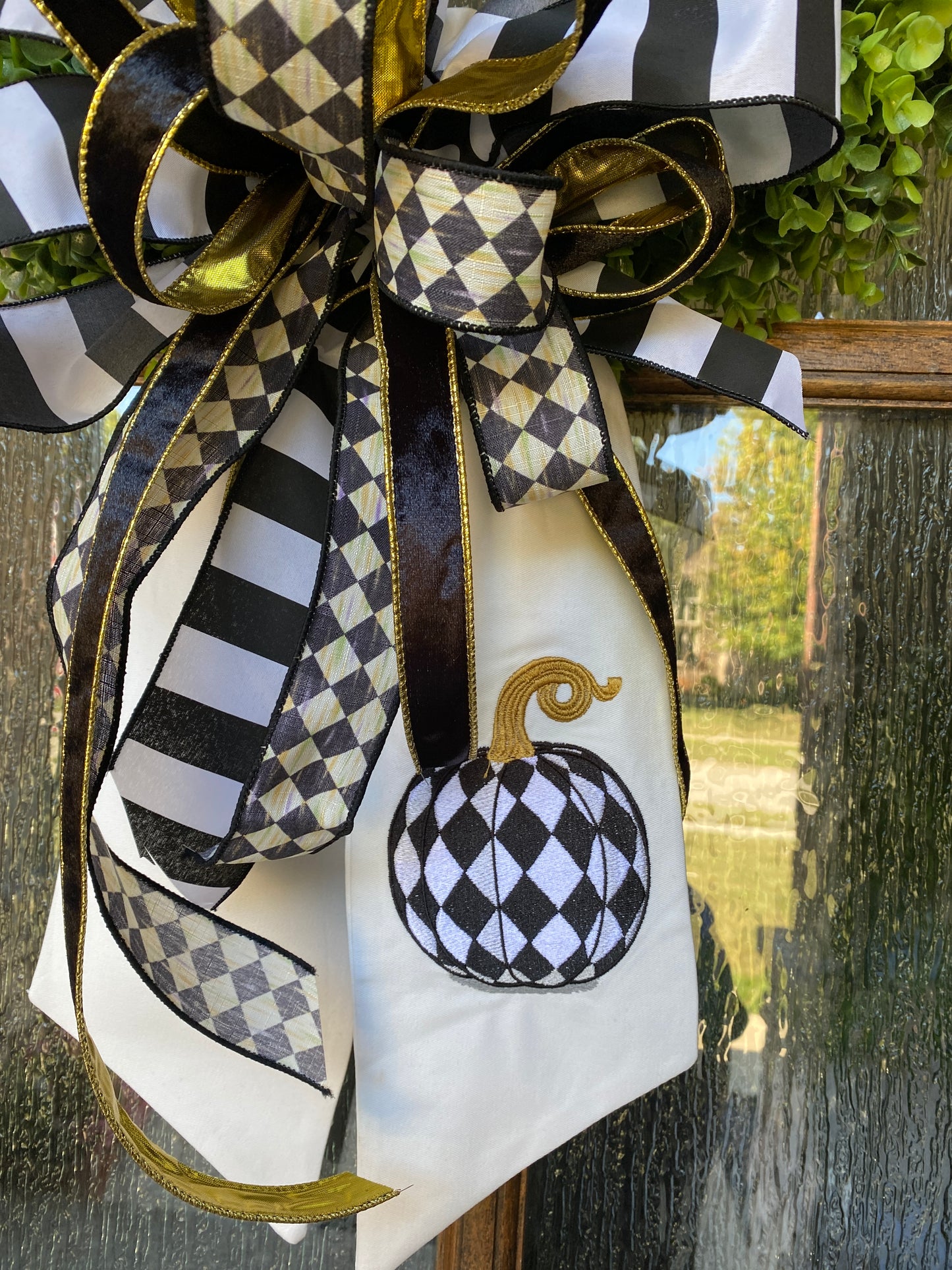 Black and White Pumkin Sash