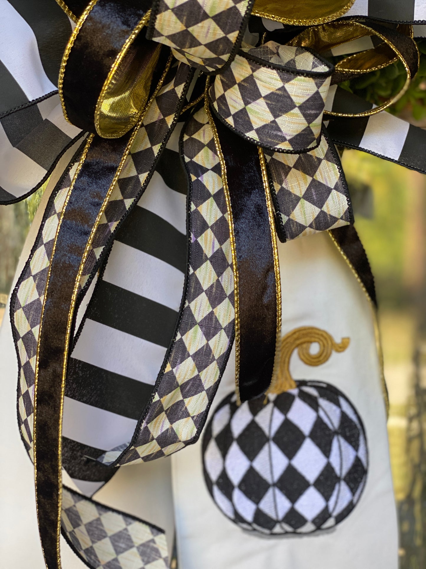 Black and White Pumkin Sash