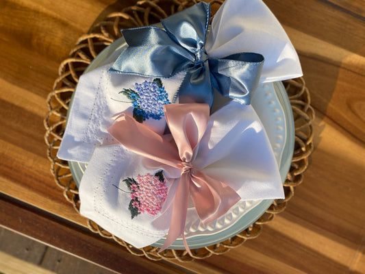 Hydrangea Embroidered Dinner Napkins